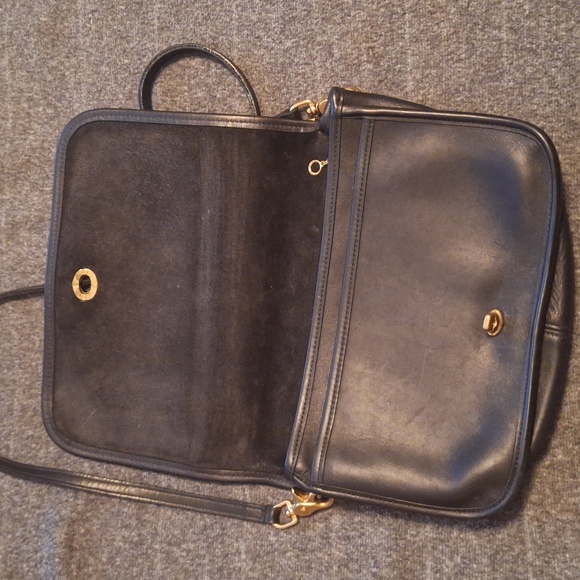 Make Me An Offef I CANT REFUSE! Coach vintage Purse - Picture 5 of 14